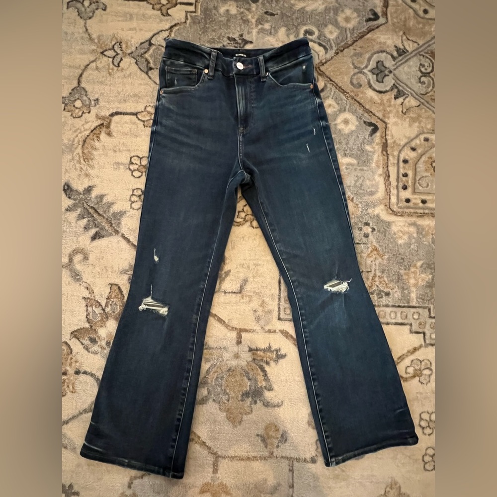 EXPRESS CROPPED FLARE JEANS